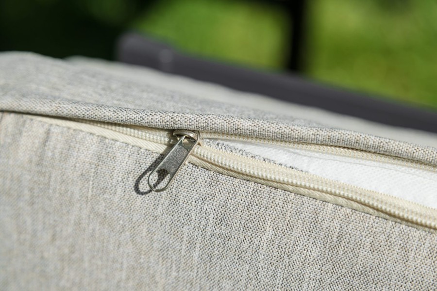 Обеденное кресло OSCAR с подлокотниками из поливуда Royal Family