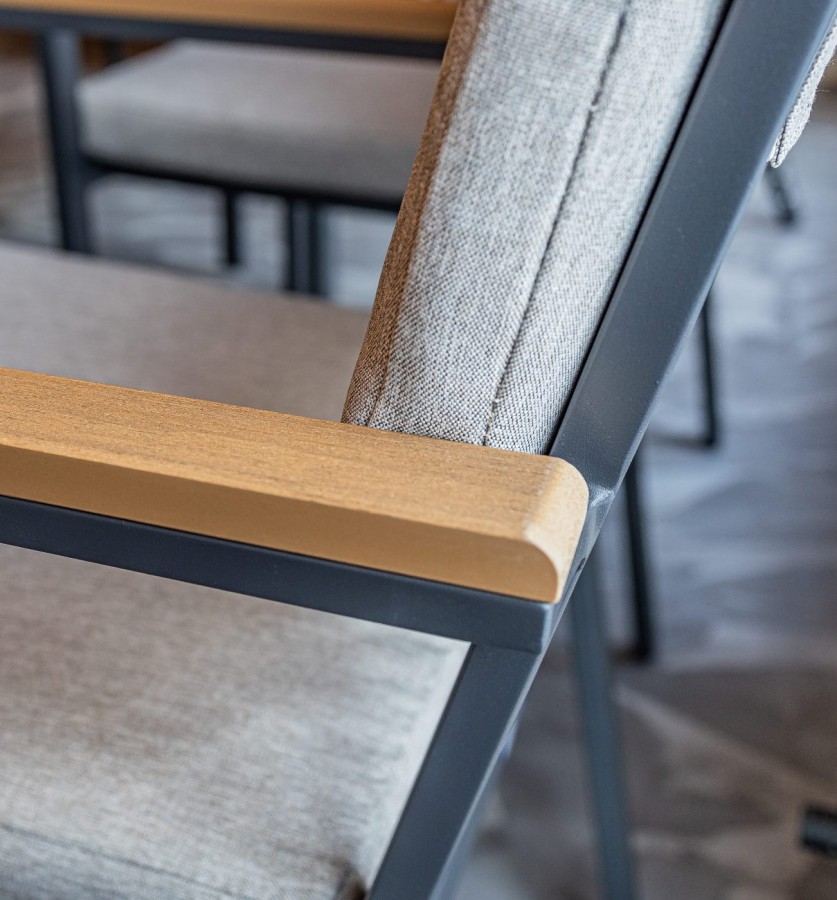 Обеденное кресло OSCAR с подлокотниками из поливуда Royal Family