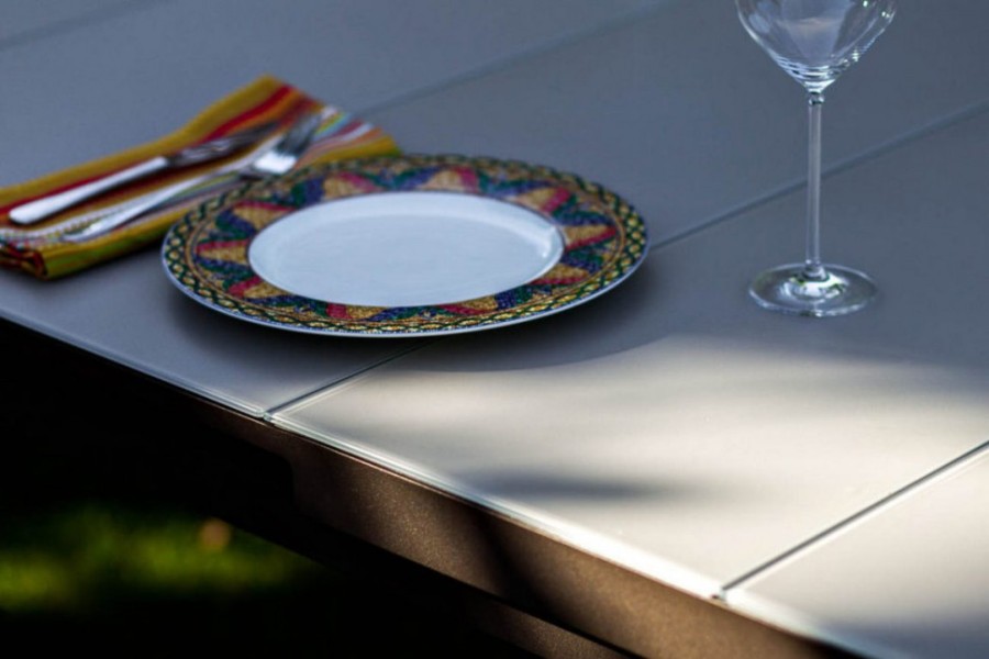 Алюминиевый стол Sunstone раздвижной Joygarden