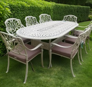 Белая мебель из литого алюминия Alexander VIII Кит Маркет