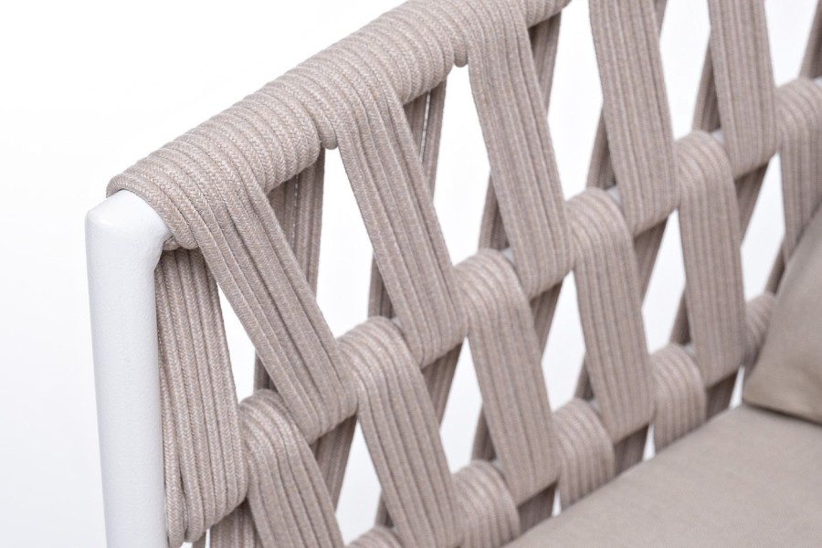 Плетеное кресло Диего из дуба, бежевое