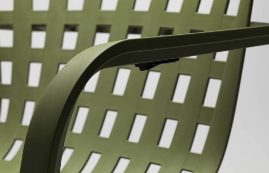 Лаунж-кресло пластиковое регулируемое Folio антрацит Nardi