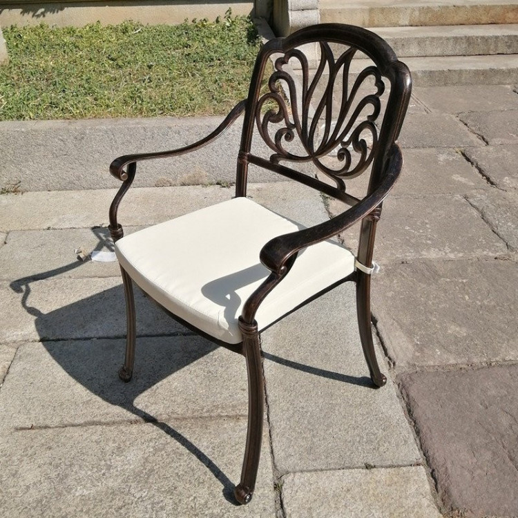 Кресло из литого алюминия Louis Кит Маркет