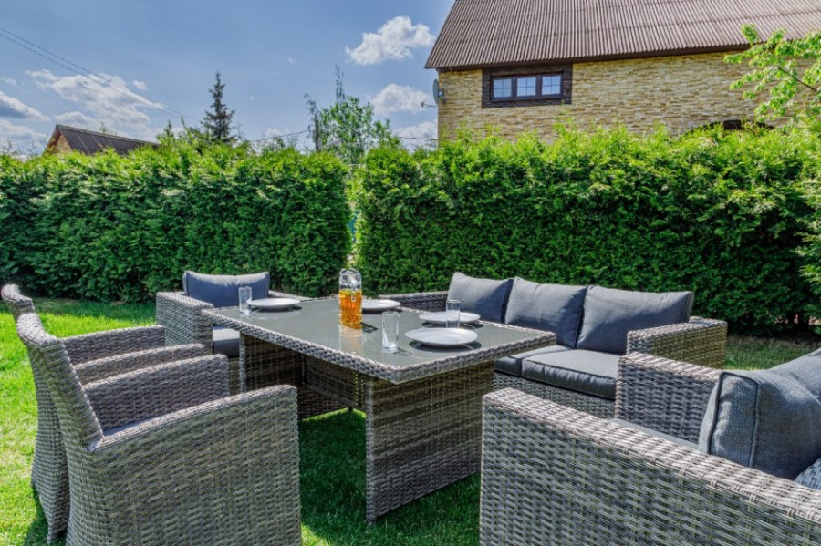 Обеденный комплект KARL PLUS из искусственного ротанга серый Royal Family