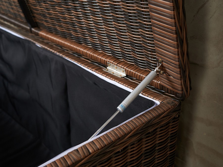 Сундук Karl 120 темно-коричневый Royal Family