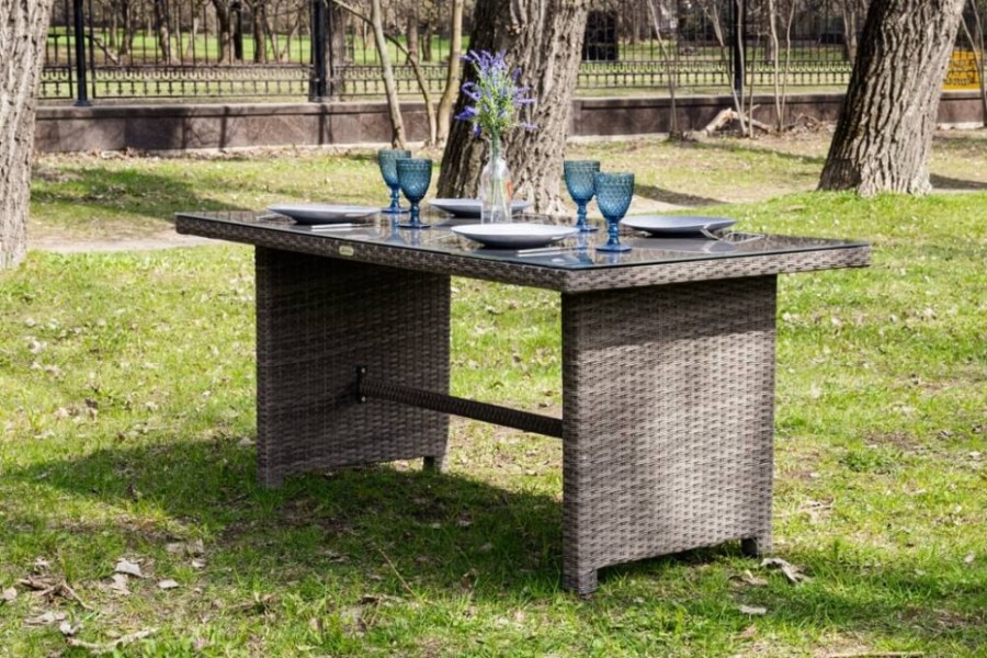 Обеденный комплект из искусственного ротанга Fiona серый Royal Family