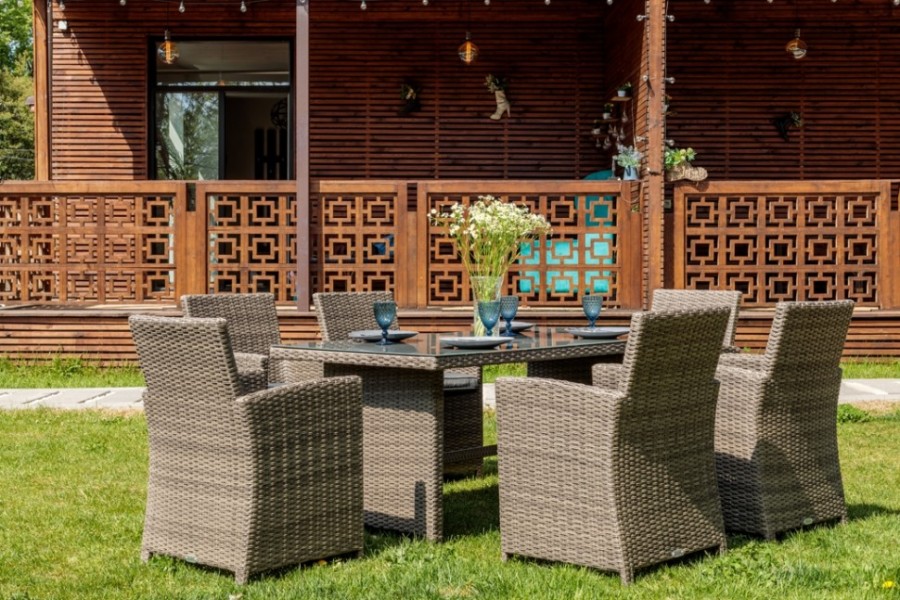 Обеденный комплект из искусственного ротанга Fiona серый Royal Family
