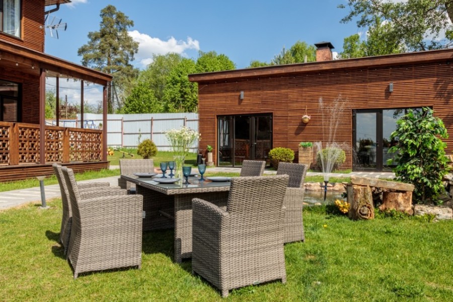 Обеденный комплект из искусственного ротанга Fiona серый Royal Family