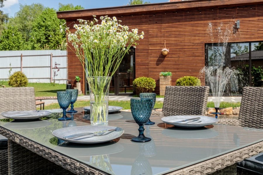 Обеденный комплект из искусственного ротанга Fiona серый Royal Family