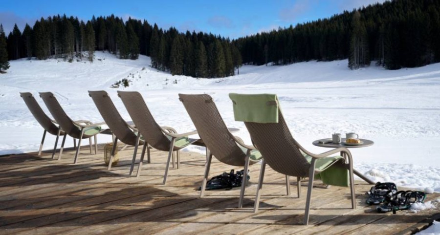 Лаунж-кресло пластиковое Net Lounge тортора Nardi