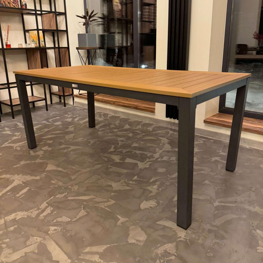 Обеденный стол OSCAR со столешницей из поливуда Royal Family