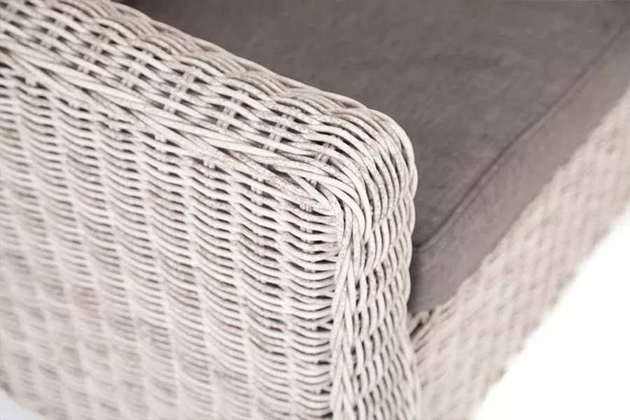 Кресло из искусственного ротанга Кон Панна бежевое 4sis