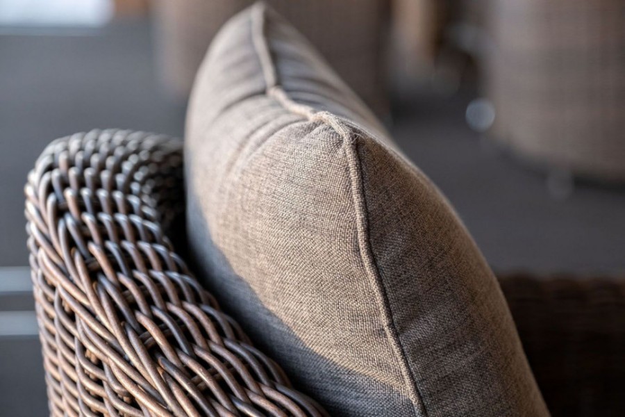 Кресло из искусственного ротанга Кон Панна коричневое 4sis