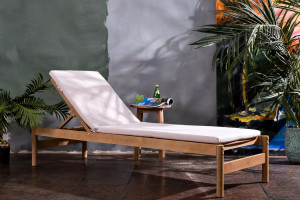 Шезлонг со столиком из акации BUNGALOW Joygarden