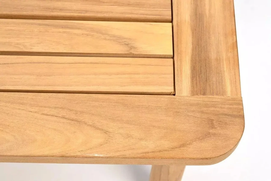 Кофейный стол из тика BUNGALOW Joygarden