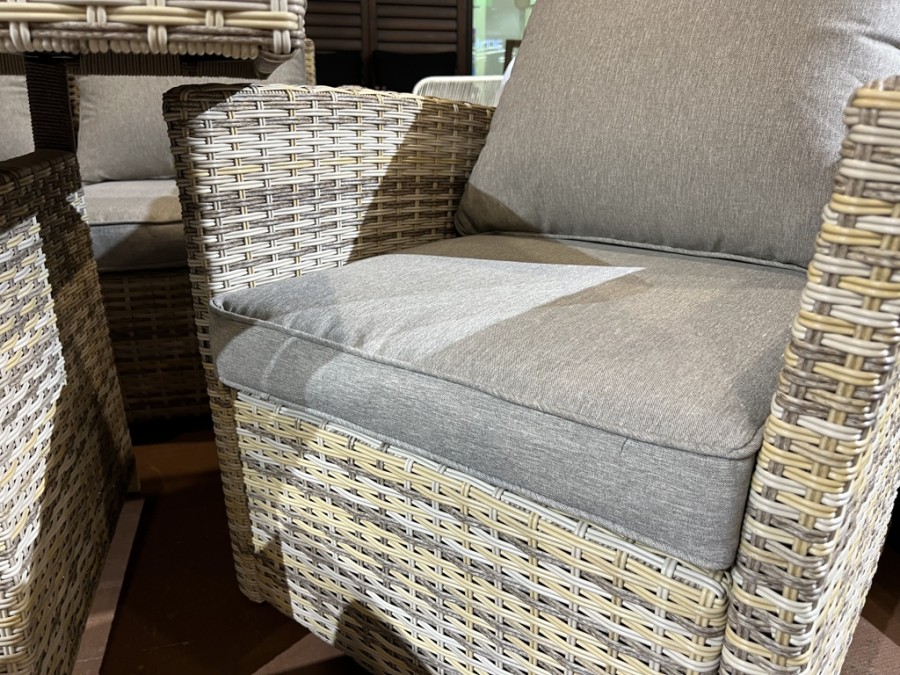 Комплект мебели ZOYA из искусственного ротанга бежевый Royal Family