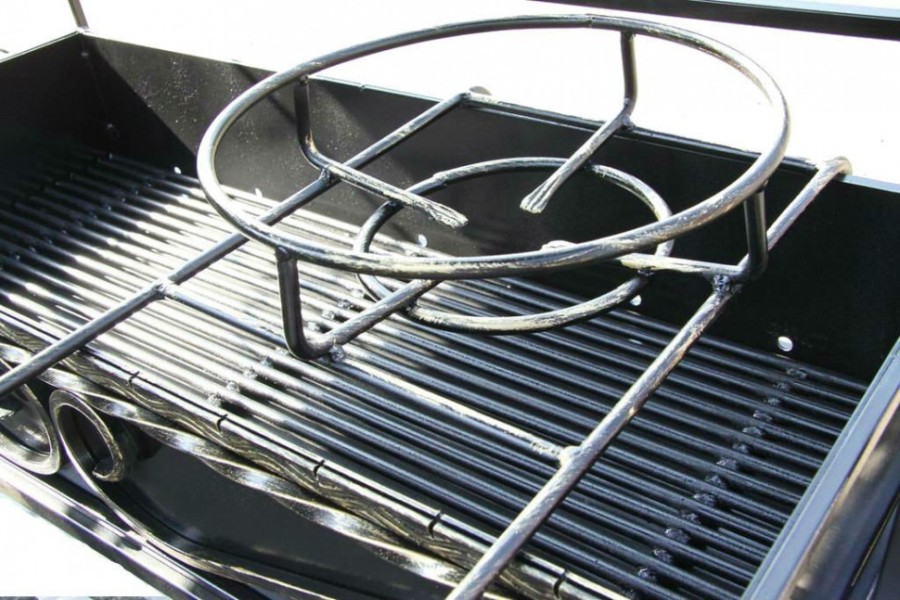 Мангал кованый Лидер с выдвижной жаровней Garden story