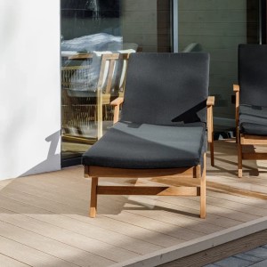 Шезлонг-лежак из акации Michelle Sunlounge Royal Family