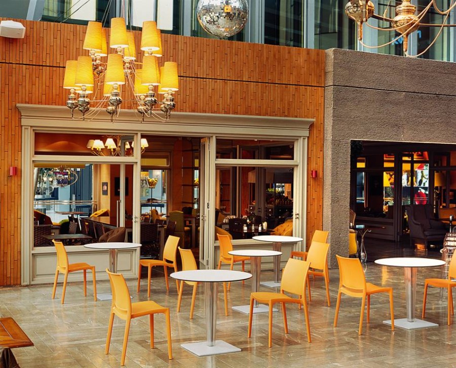 Стул пластиковый Maya оранжевый Garden