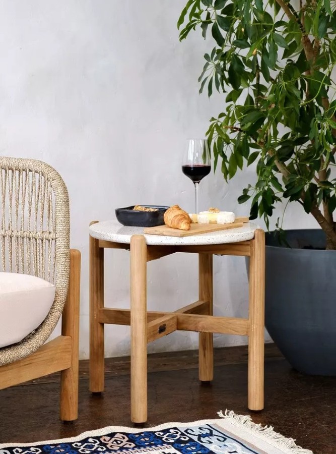 Боковой стол из тика Talara Joygarden