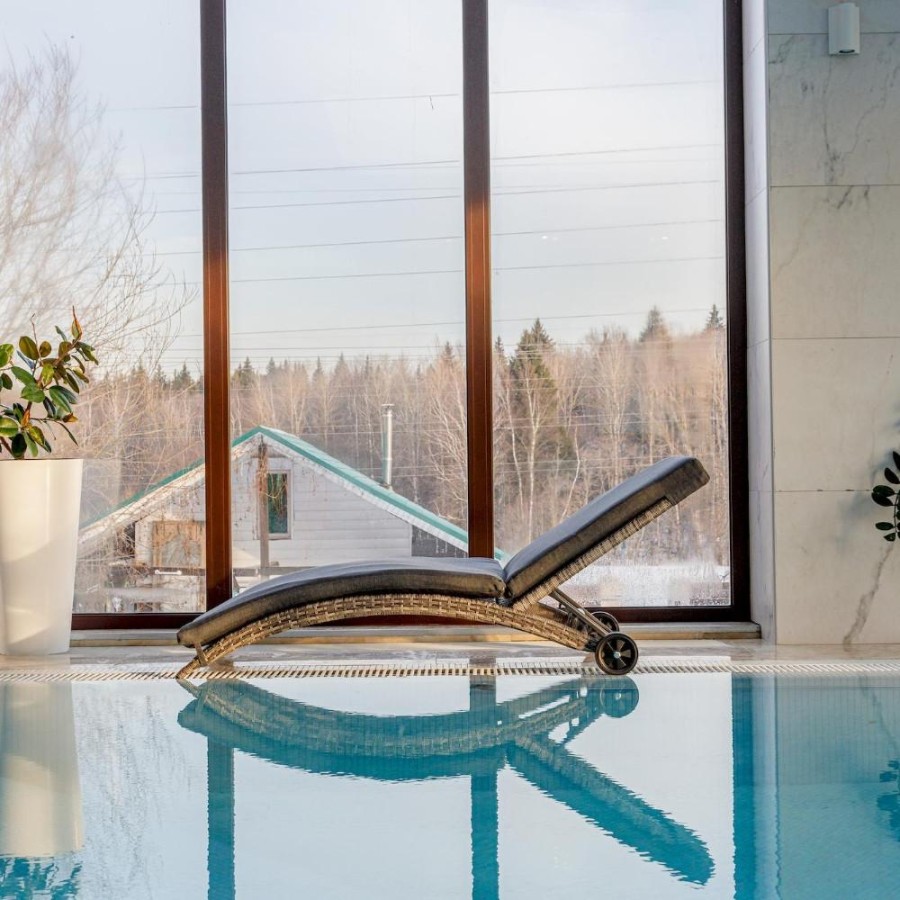 Шезлонг лежак из искусственного ротанга Agata, серый Royal Family