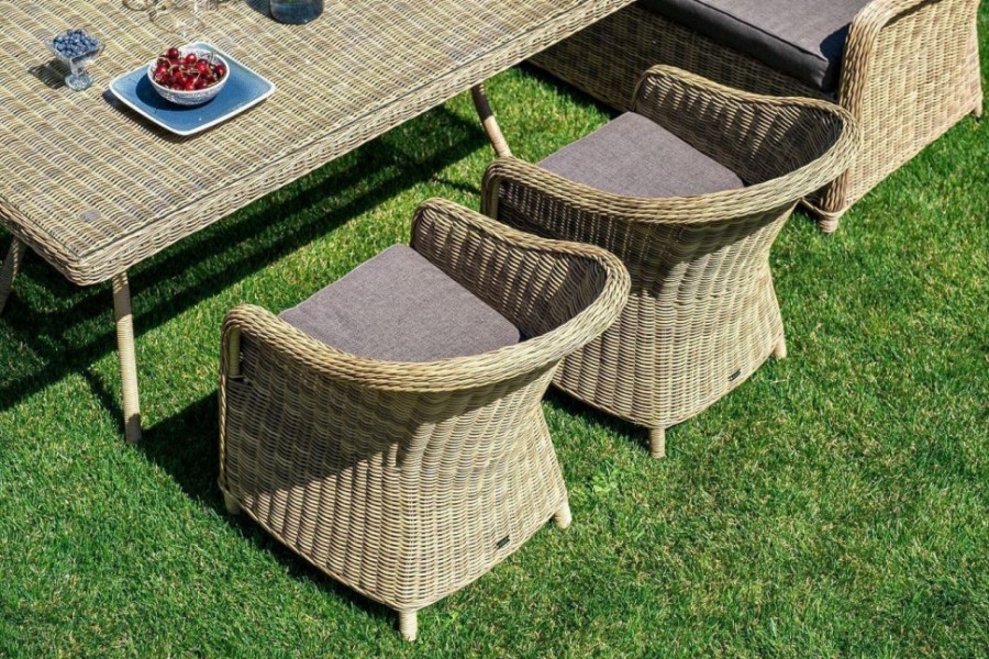 Обеденная группа Базелла 4sis