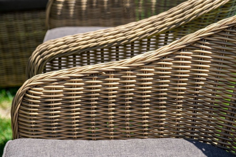 Обеденная группа Базелла 4sis