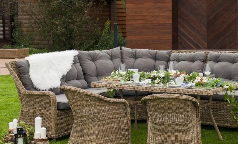 Обеденная группа Базелла 4sis