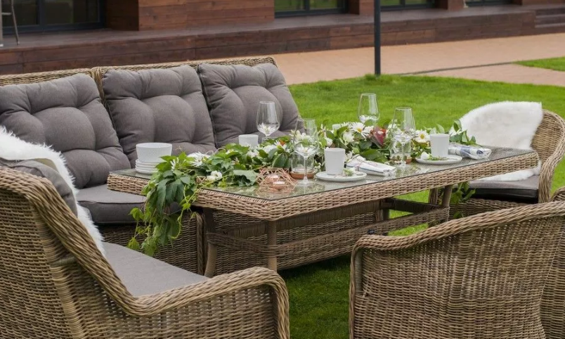 Обеденная группа Базелла 4sis