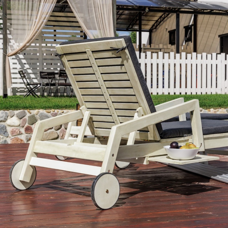 Шезлонг Paolo на колесиках из акации Royal Family