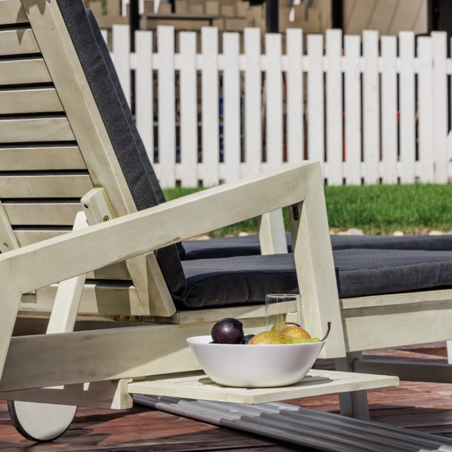 Шезлонг Paolo на колесиках из акации Royal Family