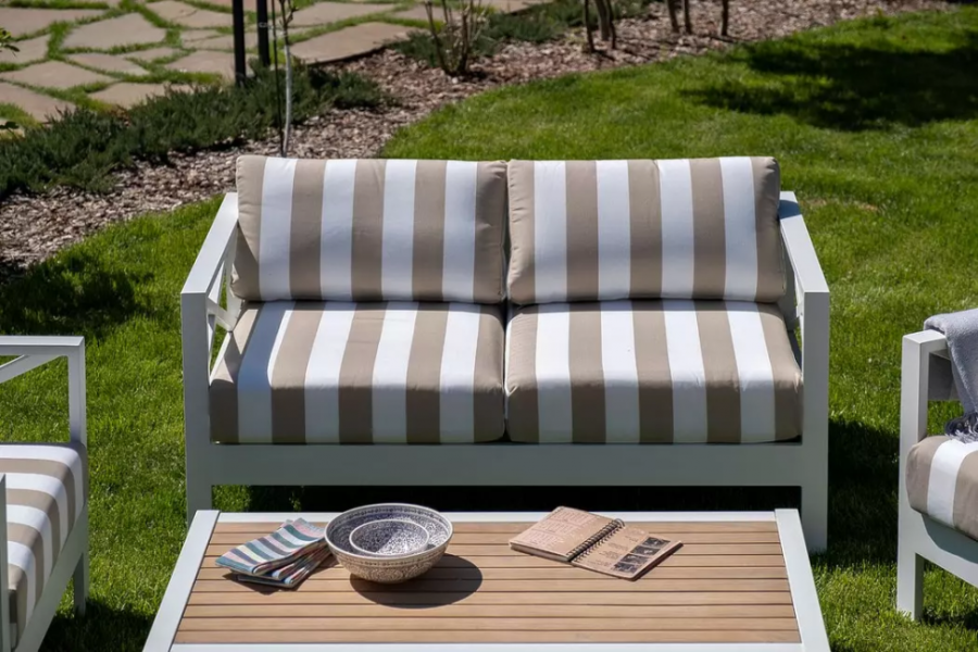 Кофейный стол из алюминия MIA Joygarden