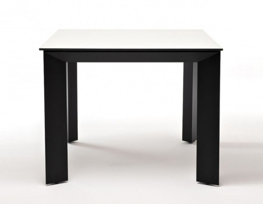 Обеденный стол Венето 90 из HPL молочный/черный 4sis