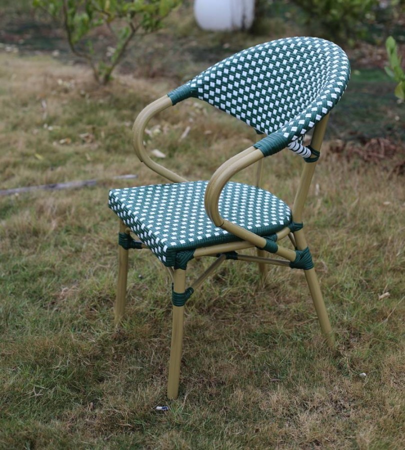 Плетеный стул Грас из искусственного ротанга, зеленый 	4sis