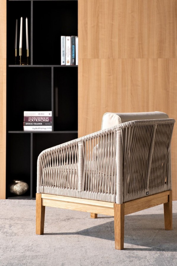 Плетеное кресло из роупа Канны, основание из дуба, бежевое 4sis