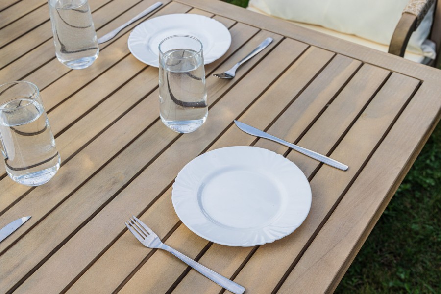 Обеденный комплект MICHELLE 8 из массива акации Royal Family