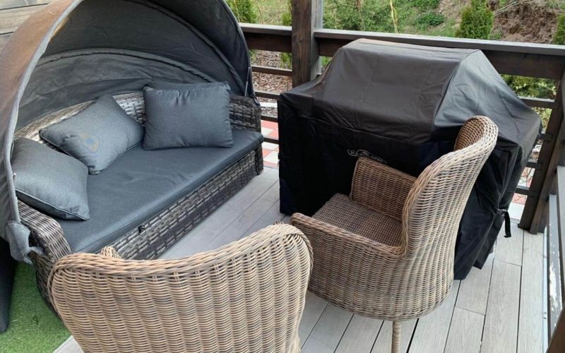 Диван-трансформер Violetta из искусственного ротанга Royal Family