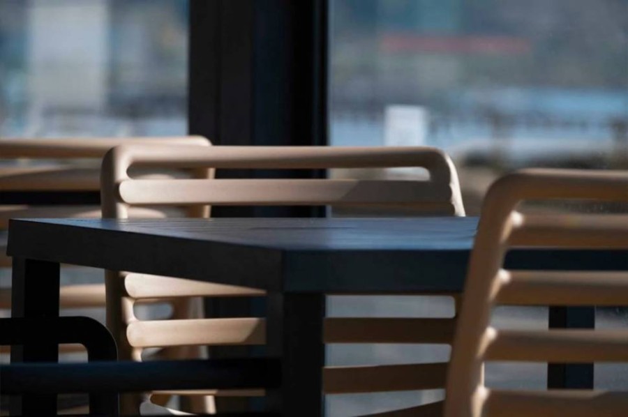 Стул пластиковый Doga Bistrot капучино Nardi