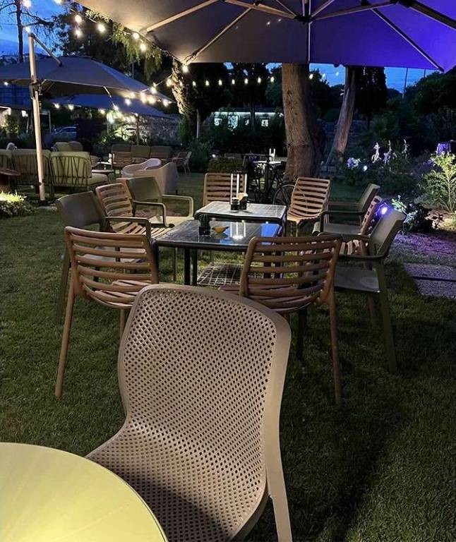 Стул пластиковый Doga Bistrot капучино Nardi