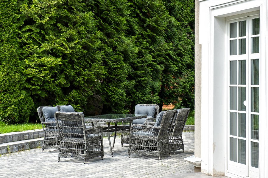 Обеденная группа из искусственного ротанга Цесена, графит 4sis 