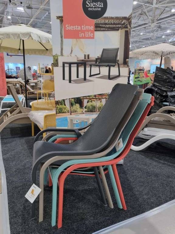 Лаунж-кресло пластиковое Net Lounge ментоловое Nardi