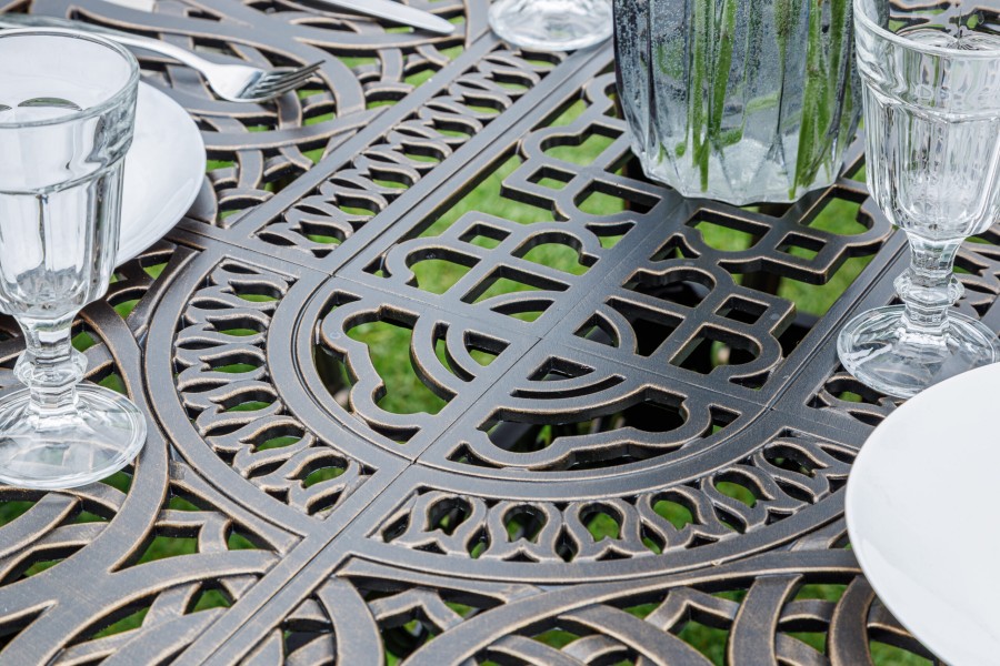 Комплект из литого алюминия WILHELM на 6 персон, овальный стол Royal Family