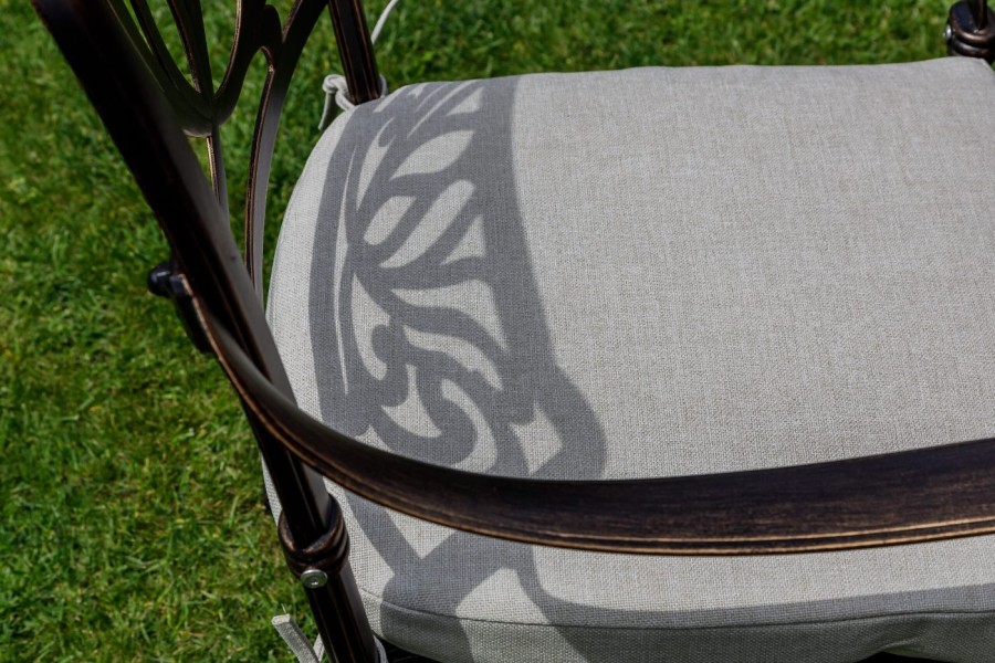 Комплект из литого алюминия WILHELM на 6 персон, овальный стол Royal Family