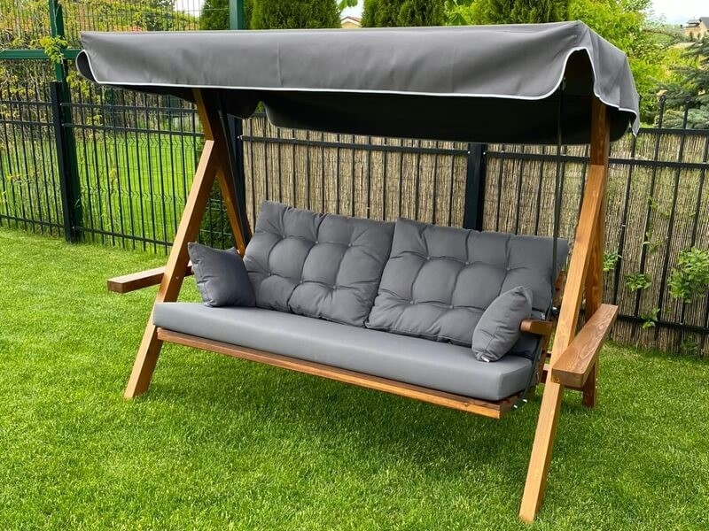 Качели Lyon из массива сосны с серыми подушками Royal Family