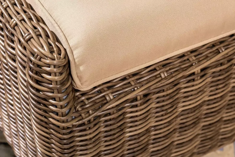 Оттоманка из искусственного ротанга OPAL 	Joygarden