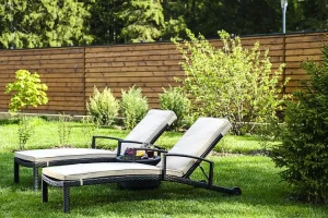 Комплект шезлонгов со столиком MILANO коричневый Joygarden