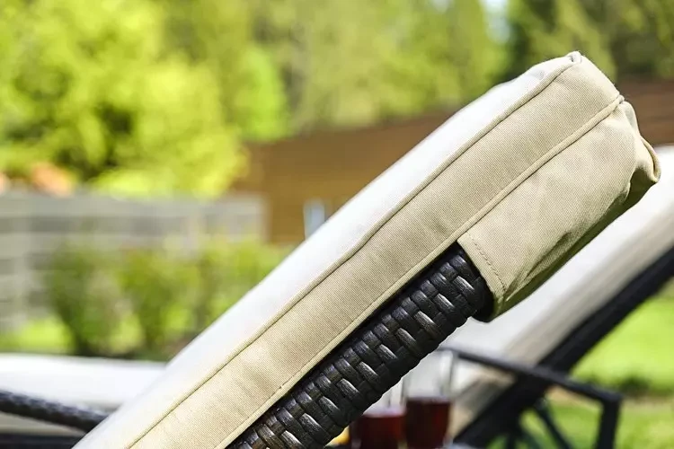 Комплект шезлонгов со столиком MILANO коричневый Joygarden