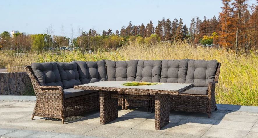 Плетеный обеденный стол Бергамо коричневый 4sis