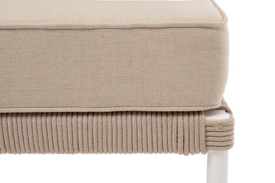 Модульная лаунж-зона Канны из роупа со столом Диего, бежевая 4sis