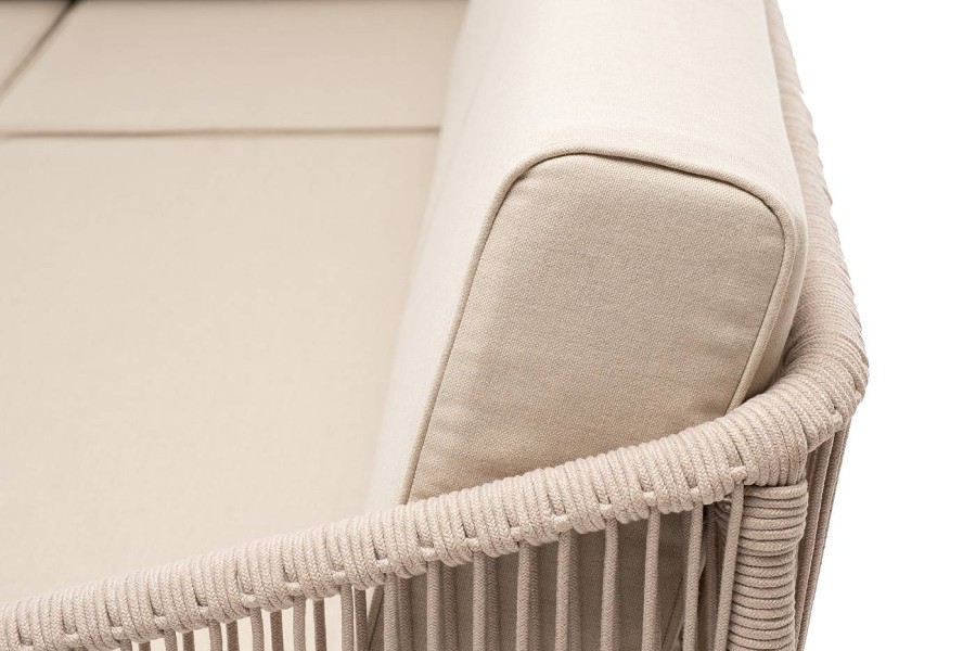 Модульная лаунж-зона Канны из роупа со столом Диего, бежевая 4sis